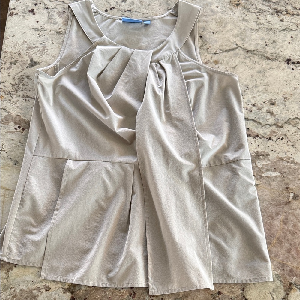 2 for $35 | Simply Vera Vera Wang Soft Green  Sleeveless Top